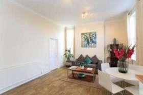 2 bedroom Flat for s...